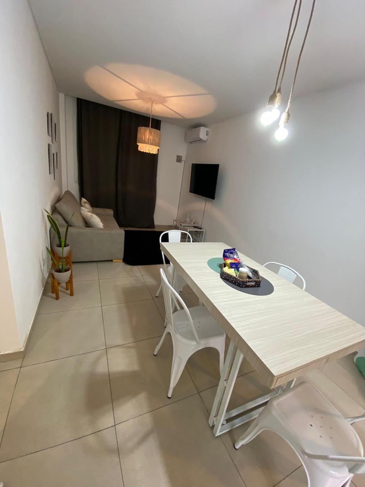Apartamento Departamento 2 Hab Con Patio Y Parrilla Rosario