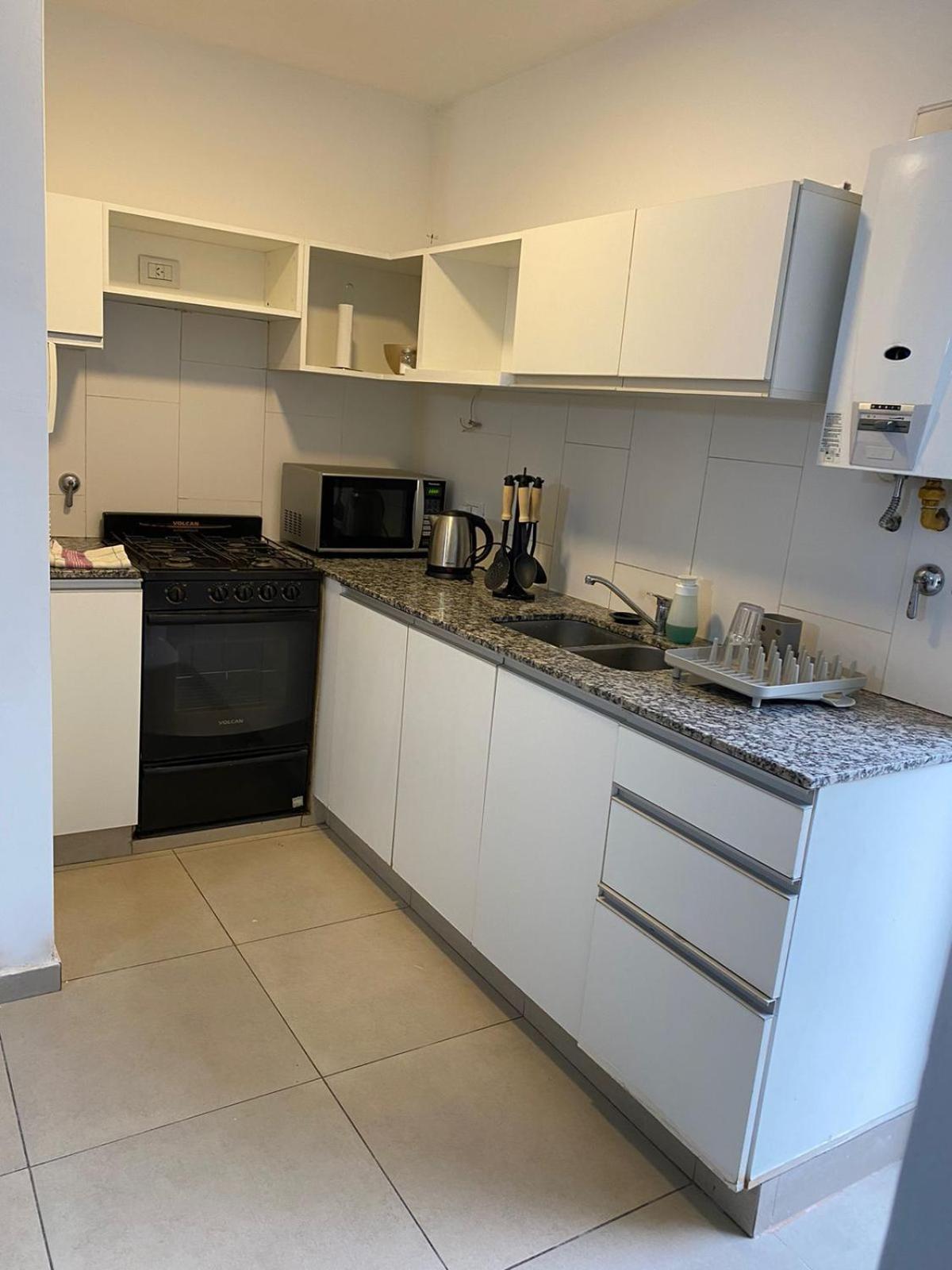Apartamento Departamento 2 Hab Con Patio Y Parrilla